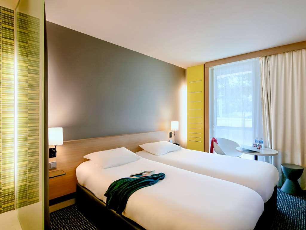 Hotel ibis Styles Nantes Reze Aéroport Habitación foto