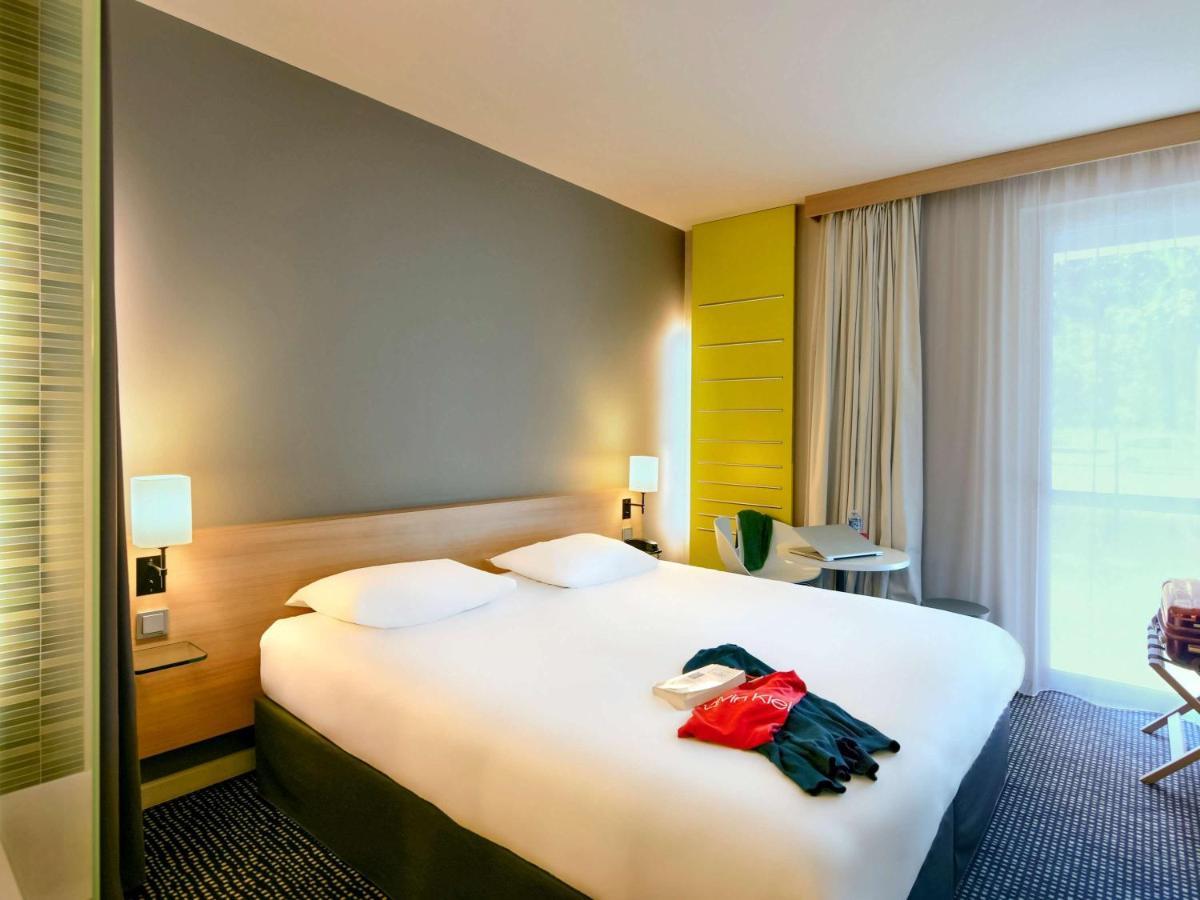 Hotel ibis Styles Nantes Reze Aéroport Exterior foto