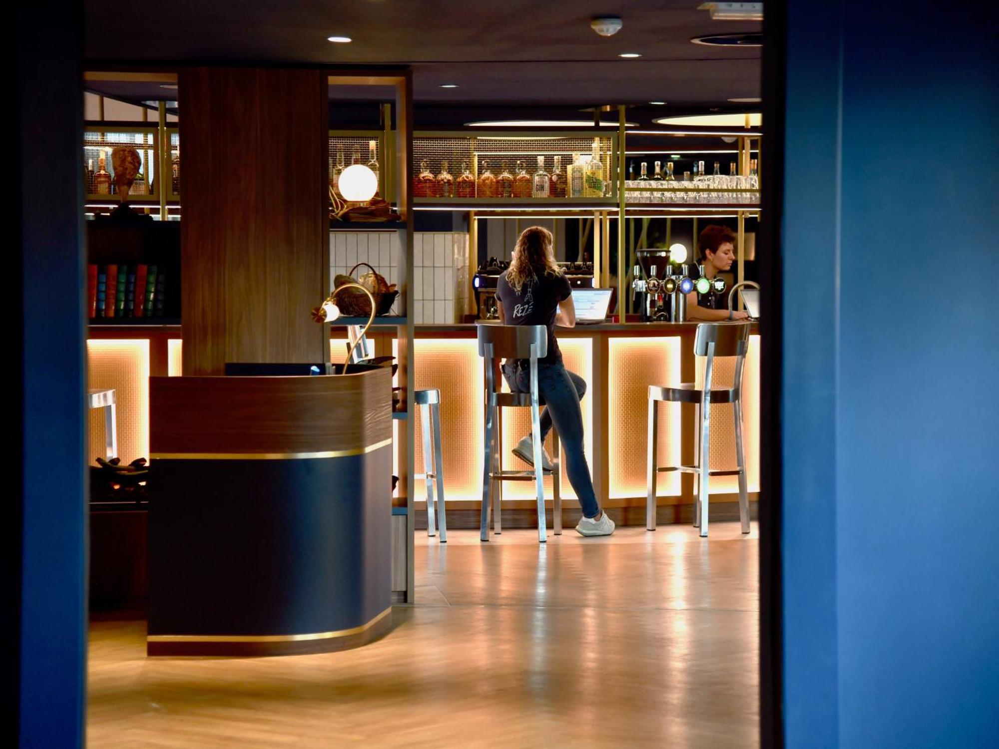 Hotel ibis Styles Nantes Reze Aéroport Exterior foto