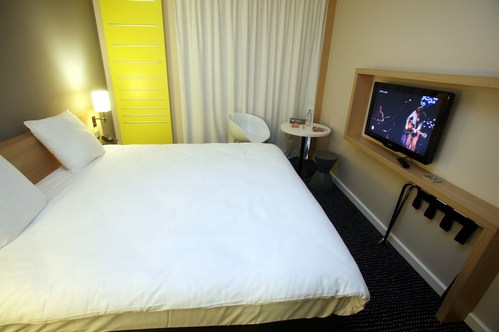Hotel ibis Styles Nantes Reze Aéroport Exterior foto